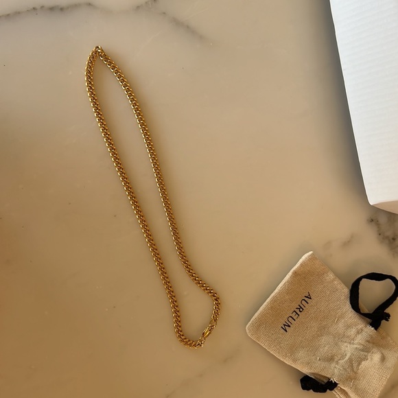 Aureum Emma gold Necklace - Picture 7 of 7